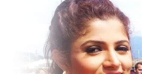 Srabanti So Hot Looking Picture Bengali Actress Hot And Sexy Photos