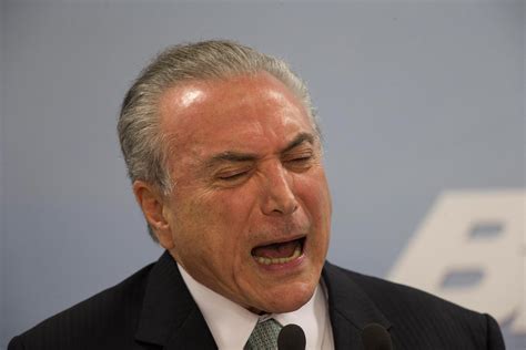 El Show De Gestos Faciales De Michel Temer Durante Su Discurso En El Palacio Del Planalto Infobae