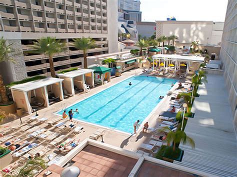 Harrah's Las Vegas | allinclusiveresorts.com