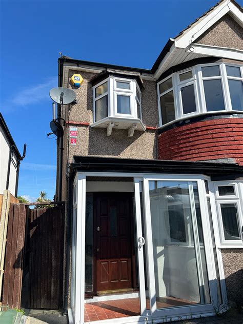 Available Residential Properties and Houses to Let in Harrow 16