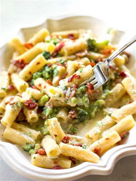 One Pot Bacon Broccoli Pasta Video The Girl Who Ate Everything