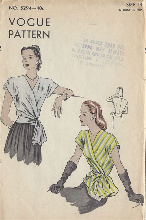 1940s WW2 Vintage VOGUE Sewing Pattern B32 BLOUSE 1195 The Vintage