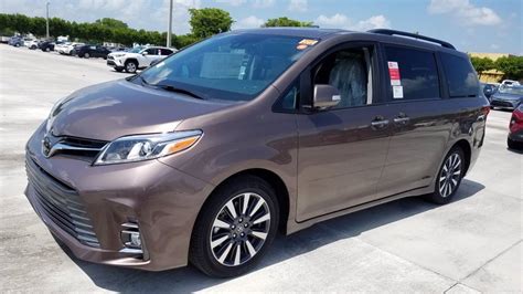 New 2019 Toyota Sienna Limited Premium FWD 4D Passenger Van Miami FL