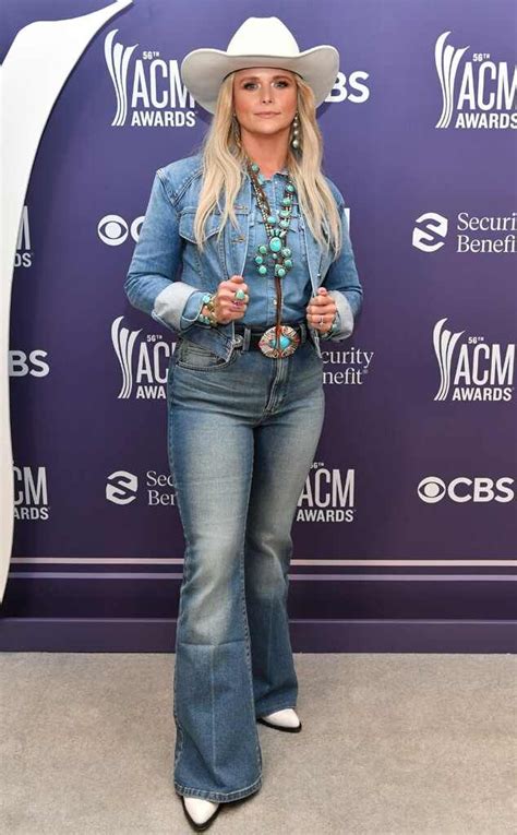 Photos From What The Fashion E Online In 2021 Fashion Celebrity Pictures Miranda Lambert