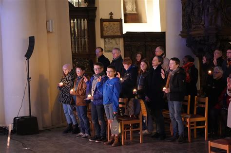 Soignies La Flamme De Bethl Em Accueillie Dans Le Dioc Se De Tournai