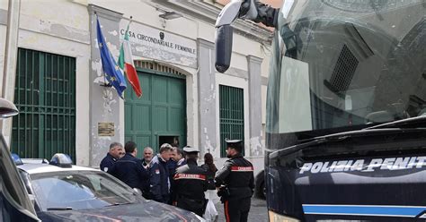 Scosse A Pozzuoli La Notte Delle Detenute Nel Carcere Appena Evacuato