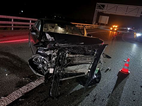 Verkehrsunfall Auf Der Autobahn A In Bilten Glarus Ch