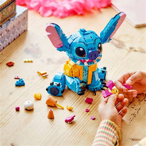 Officiële Afbeeldingen Van De Lego Disney Stitch Set Pre Order Nu Al