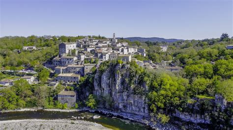 Mon Beau Village Un Titre Aux Lettres Dor Pour Oingt Le Plus Beau