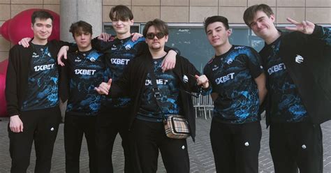 Состав Team Spirit по Dota 2 покинул аналитик