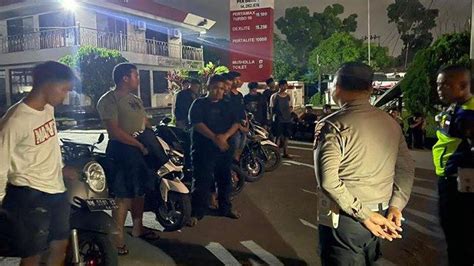 120 Unit Sepeda Motor Diduga Pelaku Balap Liar Diamankan Ditahan