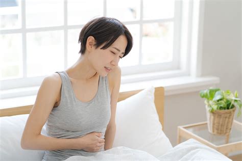 女性が便秘しやすいのはなぜ？理由と対処法を解説 健康情報コラム