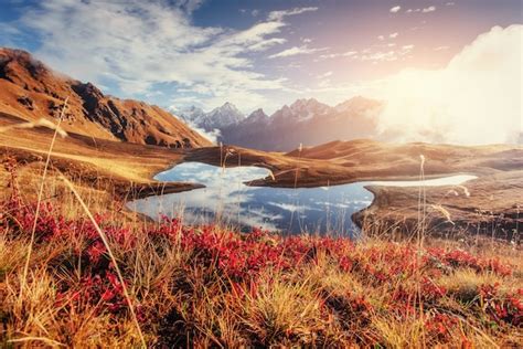 Puesta De Sol En El Lago De Monta A Koruldi Upper Svaneti Georgia