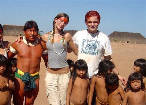 Just Look At This 10 Years Old Photo Of Leo Di Caprio And Gisele Bündchen With The Brazilian