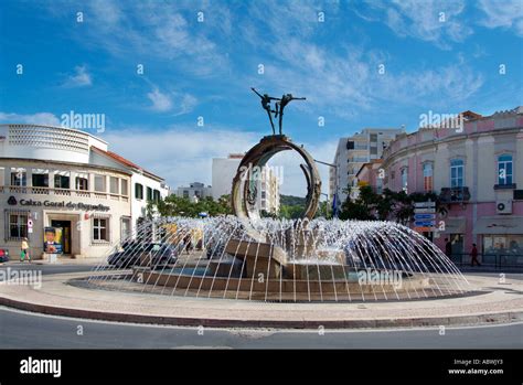 Water Feature Fountain Town Square Roundabout Civic Pride Display Art