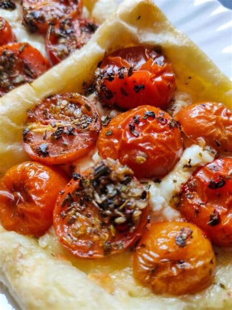 Tomato Tarts With Puff Pastry Greenbowl2soul