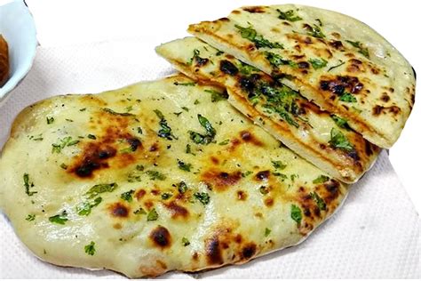 Veg Paneer Kulcha Naan Chakraa