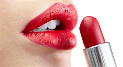 Bold Red Lipstick Tutorial Step By Step For Christmas