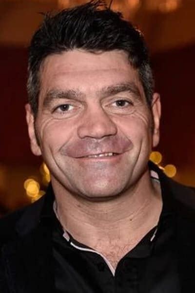 Spencer Wilding About Entertainmentie