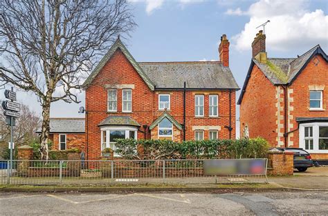 Brackley Brackley Nn13 3 Bed Detached House For Sale £650 000