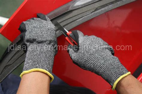 Pd8045 Hppe Shell PU Coated Cut Resistant Safety Glove China Gloves