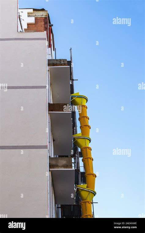 Trash Chute Repair Near Me Mednis Mezquita