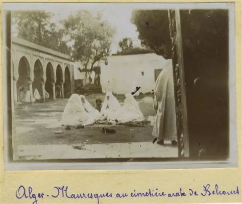 Alger Mauresques Au Cimeti Re Arabe De Belcourt Alg Rie Algeria Eur