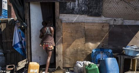 La ONU estimó que el PIB de América Latina y el Caribe cayó un en y crecerá un en