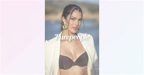 Iris Mittenaere incendiaire en bikini string vacances de rêve en Grèce avec Diego Purepeople