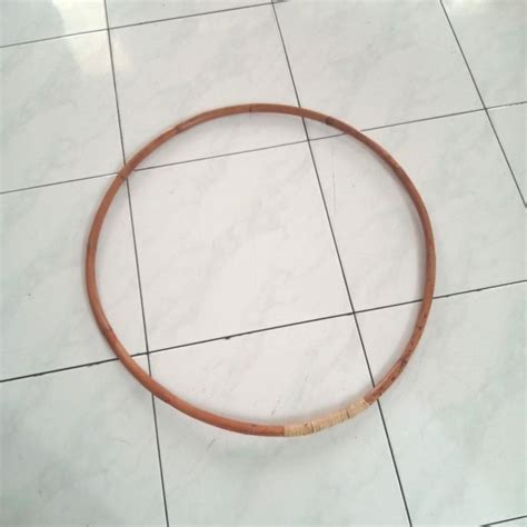 Jual Hula Hoop Diameter 70 Cm Rotan Dan Enak Digunakan Shopee Indonesia