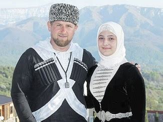 Старшая дочь президента Чечни Рамзана Кадырова - 18-летняя Айшат ...