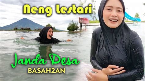 Basah2an Janda Desa Cantik Neng Lestari Berenang Air Belerang Di