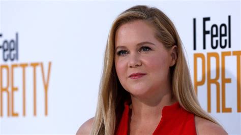 Amy Schumer Reveals Lyme Disease Diagnosis Bbc News