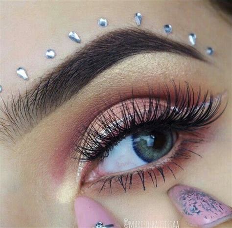 Maquillaje Con Piedras Maquillaje Con Gemas Maquillaje De Ojos