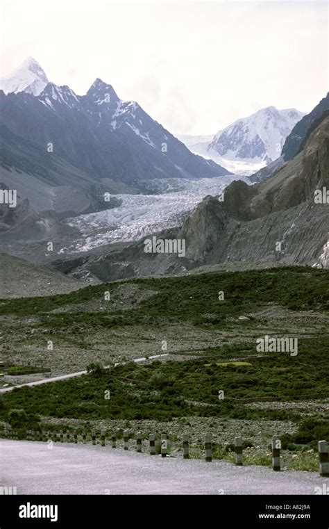 Pakistan Azad Kashmir Gulmit Karakoram Highway Crossing Mount Batura