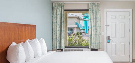 Hotel Rooms Bikini Beach Resort Panama City Beach FL