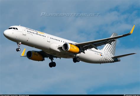 Ec Mha Vueling Airbus A Wl Photo By Varani Ennio Vrn Spotter