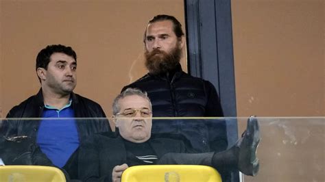 Gigi Becali a decis ca el să fie noul director sportiv de la FCSB