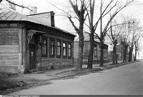 Старослободская улица. Вид к парку. Впереди перекресток с ...