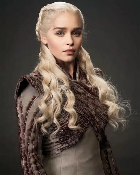 Emilia Clarke Net Worth 2023 Wikibioguru