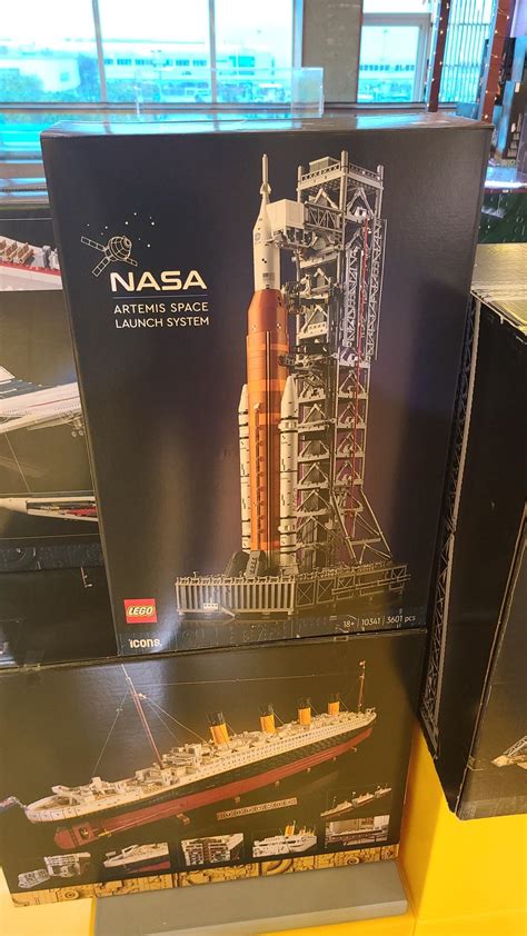 LEGO Icons NASA Artemis Space Launch System (10341) Revealed - Bricks RSS