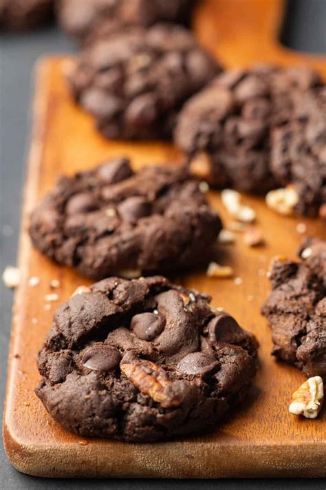 Vegan Double Chocolate Chip Cookies Connoisseurus Veg