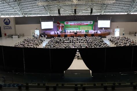 Padres diocesanos representam a Diocese no 19º Encontro Nacional de