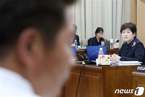 국감 강은희 교육감 여영국 의원과 한바탕 설전 네이트 뉴스