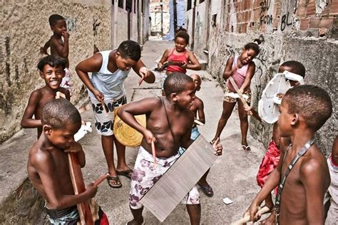 Não matem nossas crianças Crianças Favelas Polícia militar