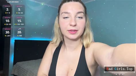 Curvy Big Ass And Tits Blonde Wife Deep Suck On Cam