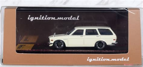 Datsun Bluebird 510 Wagon White ミニカー 画像一覧