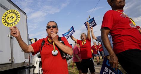 UAW Expands Strikes Against GM Stellantis Reuters