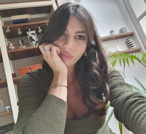 Жена Милоша Биковича Ивана Малич выложила первое фото их новорожденного ...
