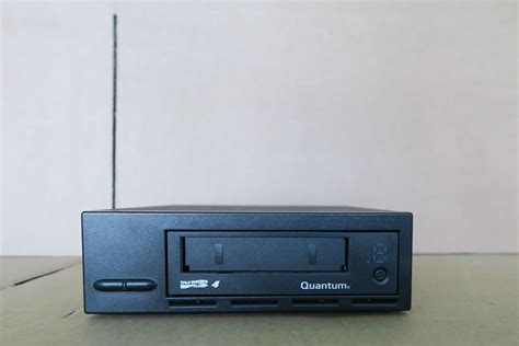 Quantum Tc L42bn External Lto 4 Backup Tape Drive Ultrium 4 Sas 1 6tb